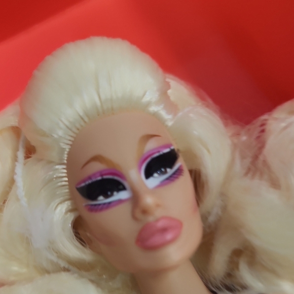 NWT The Trixie Integrity Toys Doll, NIB NRFB - Picture 12 of 17